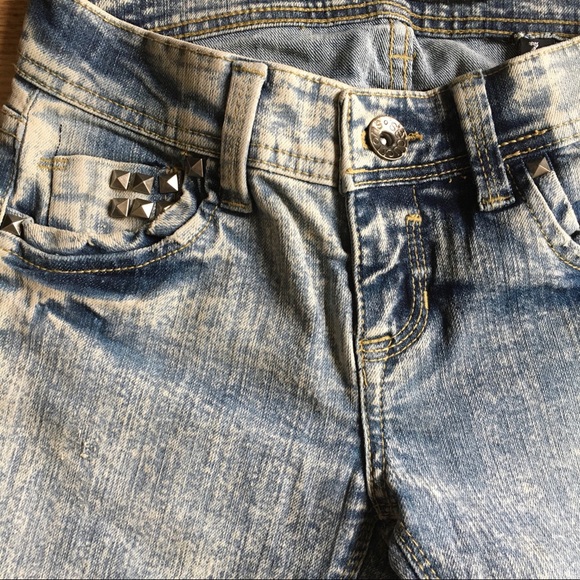 Acid wash style skinny ripped jeans - size 0 - Picture 6 of 12